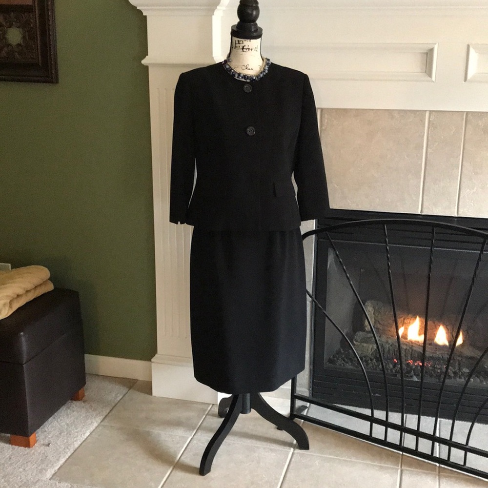 LeSuit Black Suit